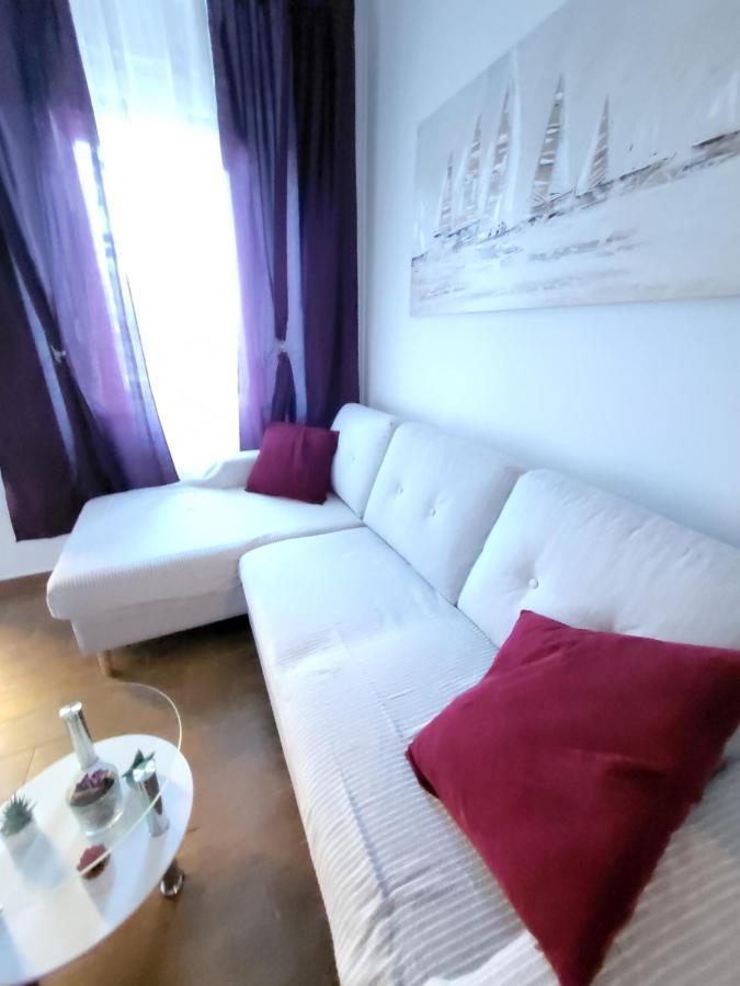 Rijeka Apartment With Free Parking And Large Balcony Eksteriør bilde