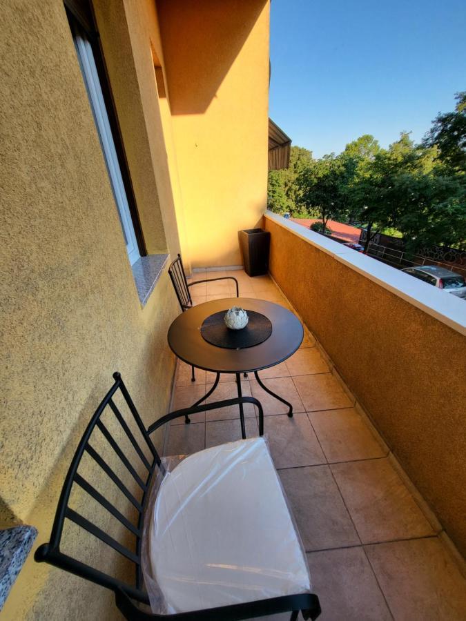 Rijeka Apartment With Free Parking And Large Balcony Eksteriør bilde
